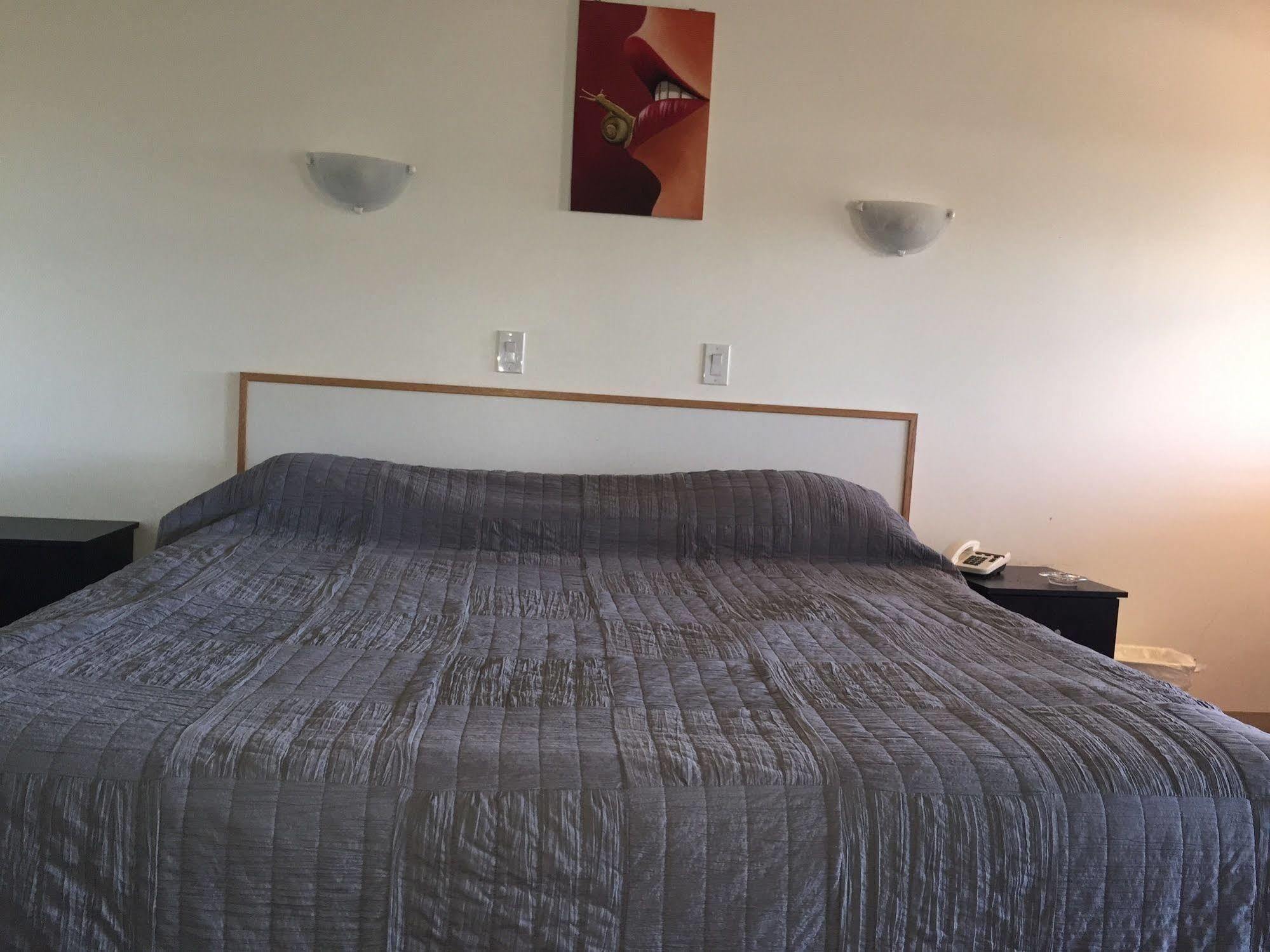 Voyageur Motel Thunder Bay Ngoại thất bức ảnh