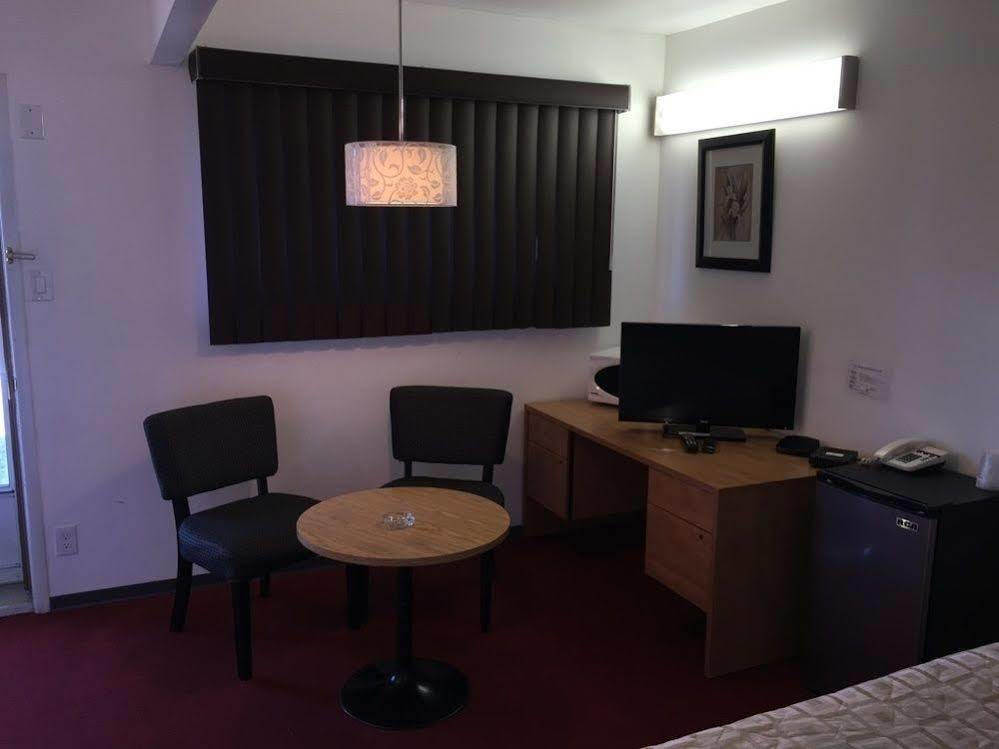 Voyageur Motel Thunder Bay Ngoại thất bức ảnh