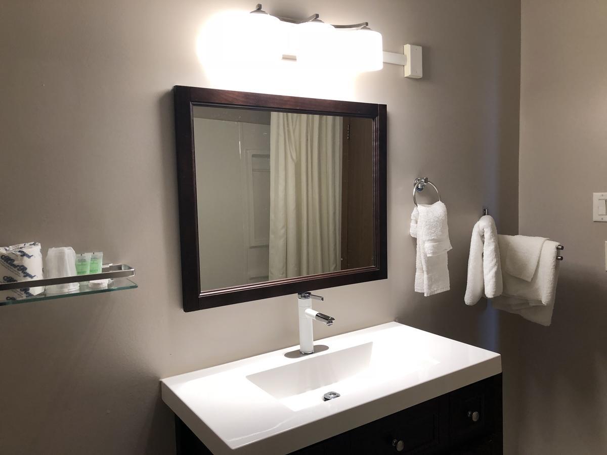 Voyageur Motel Thunder Bay Ngoại thất bức ảnh