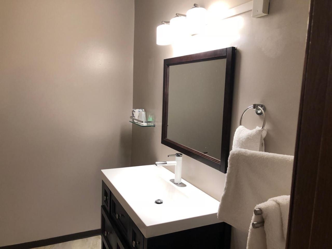 Voyageur Motel Thunder Bay Ngoại thất bức ảnh